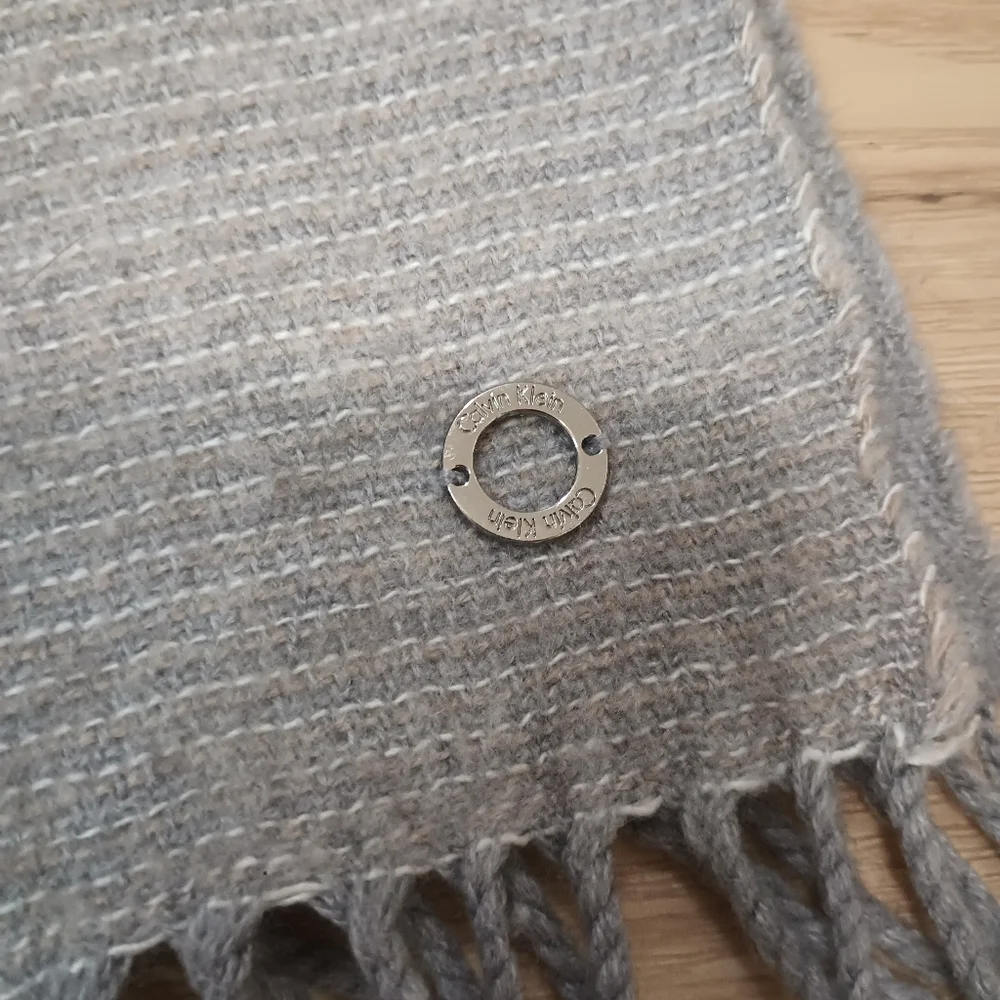 Calvin Klein blanket scarf